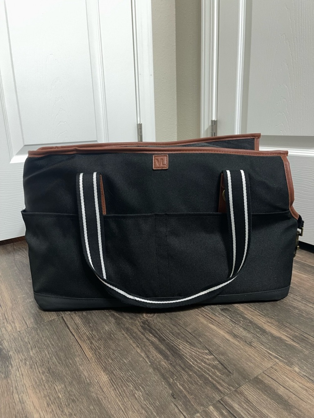 Vibrant Life | Small Pet Tote / Travel Carrier - New!